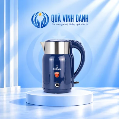 Ấm KalpenKK68 xanh đậm cổ kim loại giữ logo Kalpen tem đỏ2năm chữ WARM và nút tròn trên nền Quà Vinh Danh có bục
