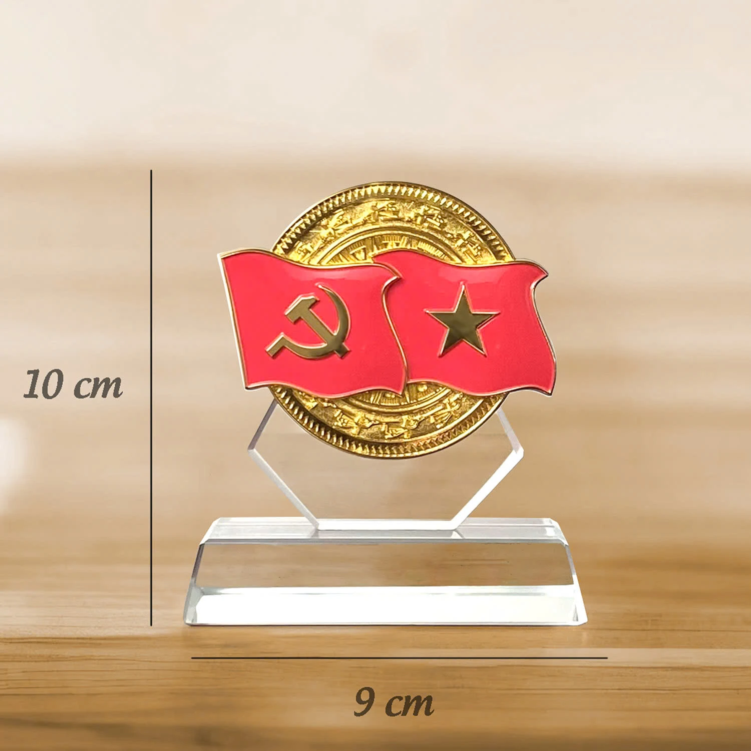 Hình số đo nguồn của biểu trưng Lửa Việt cao 10 cm rộng 9 cm