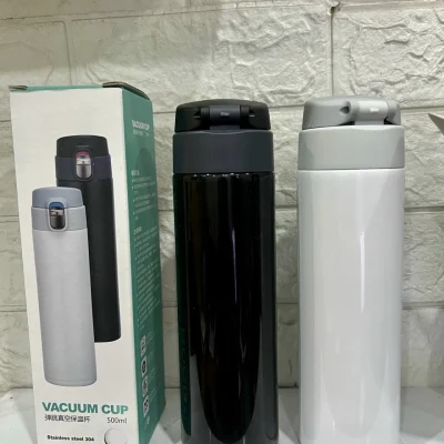 Ảnh nguồn góc bản lề phía sau hai bình đen trắng và hộp VACUUM CUP giữ nguyên thông tin