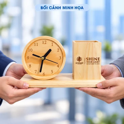 Bối cảnh minh họa trao đồng hồ kết hợp ống bút gỗ, giữ UK Academy và Shine Your Light, ống bút để trống