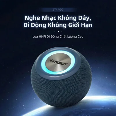 Catalogue nguồn StarGO Boom Lite thân xanh mặt bạc logo hãng vòng sáng xanh giữ nguyên toàn bộ chữ giới thiệu trên nền tối