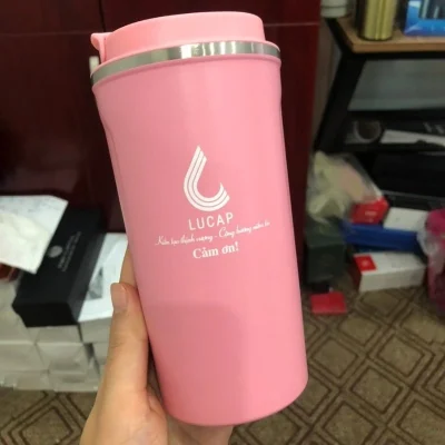 Ảnh thật nguồn ly hồng viền sáng in LUCAP và lời Cảm ơn giữ nguyên